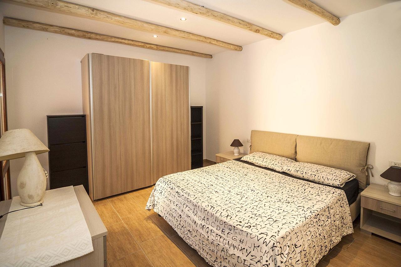 Residence Tanaunella 布多尼 外观 照片
